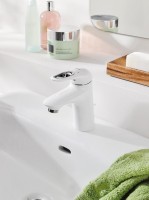 Grohe Eurostyle fehér mosdócsaptelep, lyukas fogantyús, húzórudas leeresztővel 33558LS3